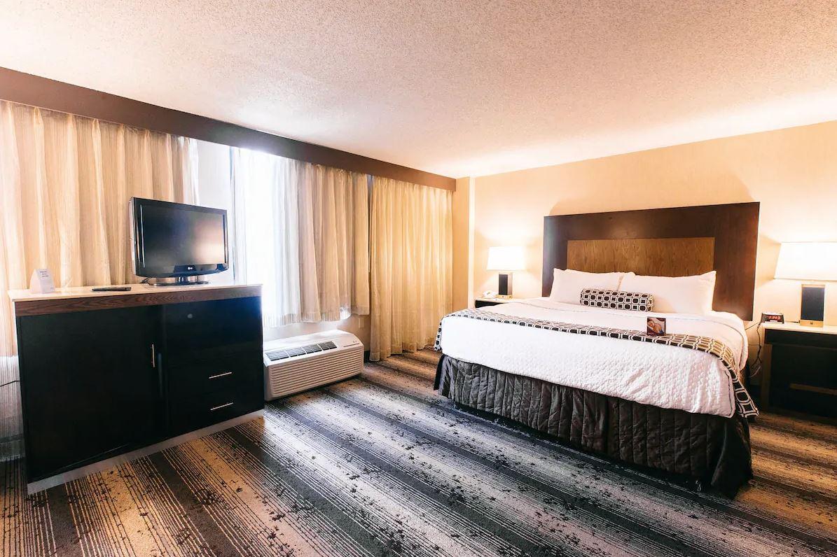 Crowne Plaza Hotel Harrisburg-Hershey By Ihg Exterior photo